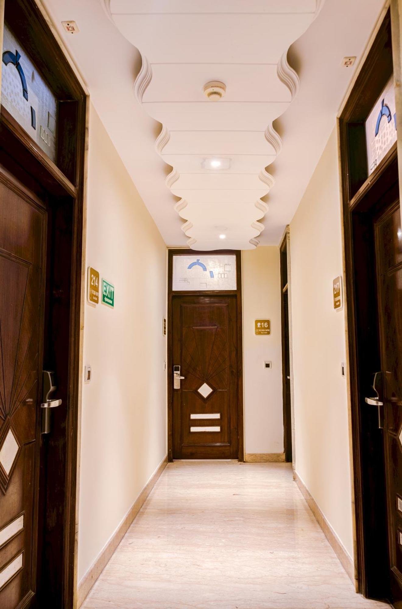 The Singh Empire, New Delhi Otel Dış mekan fotoğraf