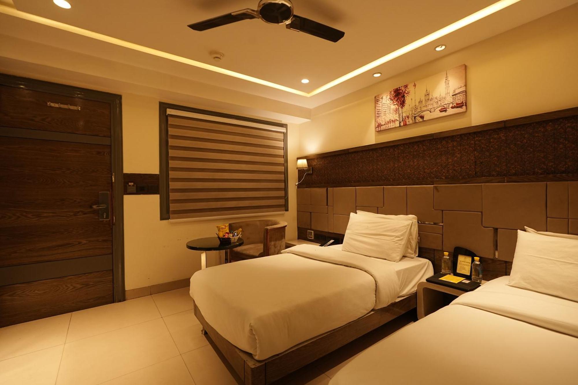 The Singh Empire, New Delhi Otel Dış mekan fotoğraf