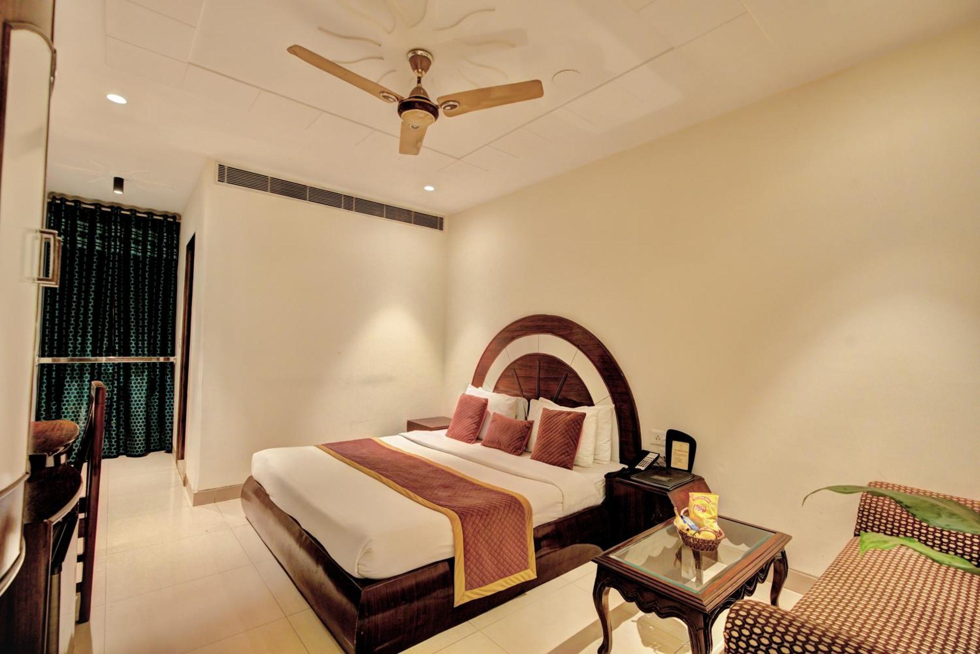 The Singh Empire, New Delhi Otel Dış mekan fotoğraf